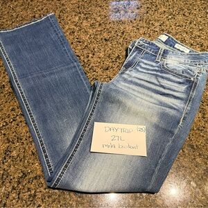 Daytrip Women's Classic Blue Straight Leg Jeans